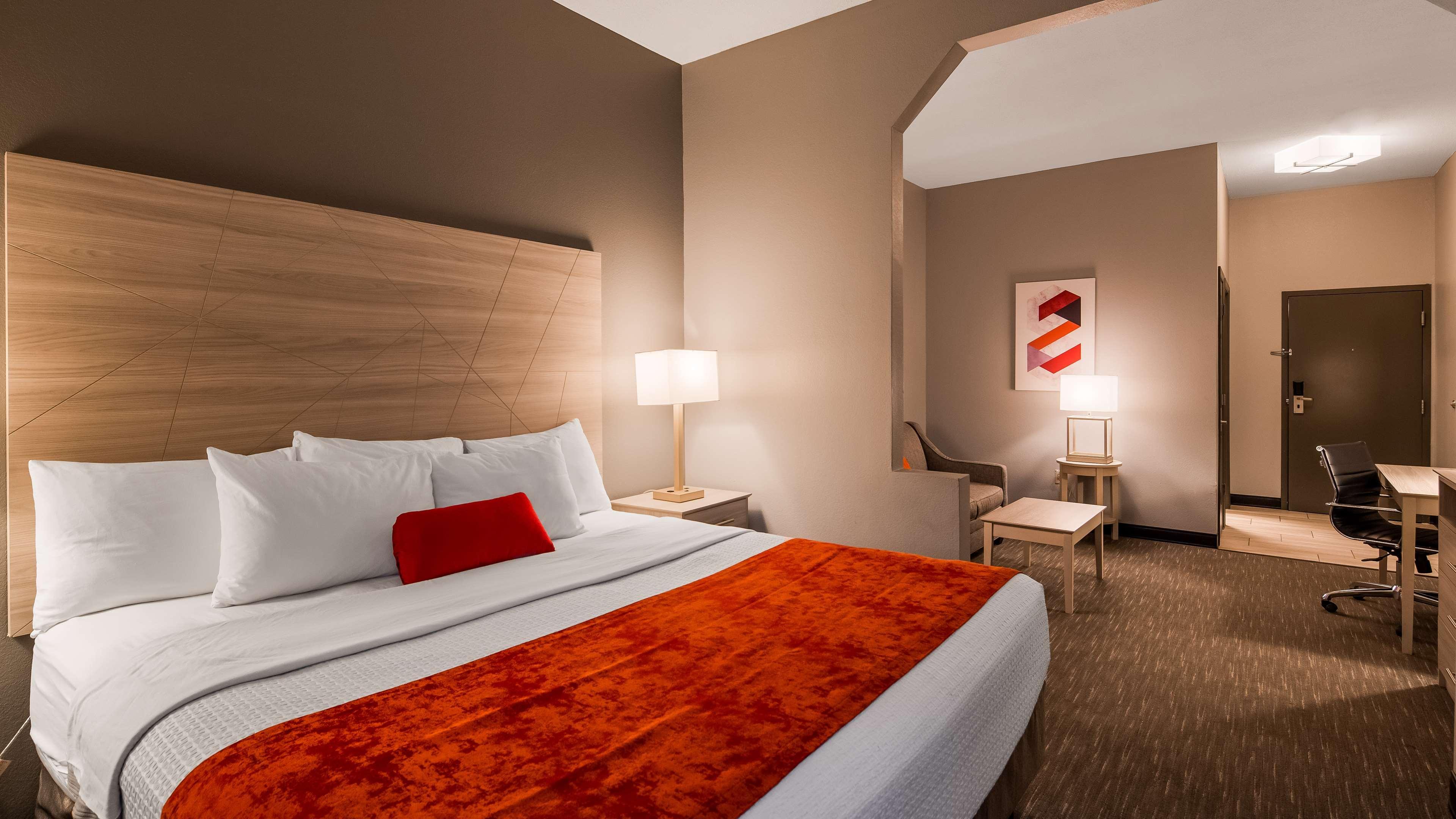 Best Western Plus New Cumberland Ngoại thất bức ảnh