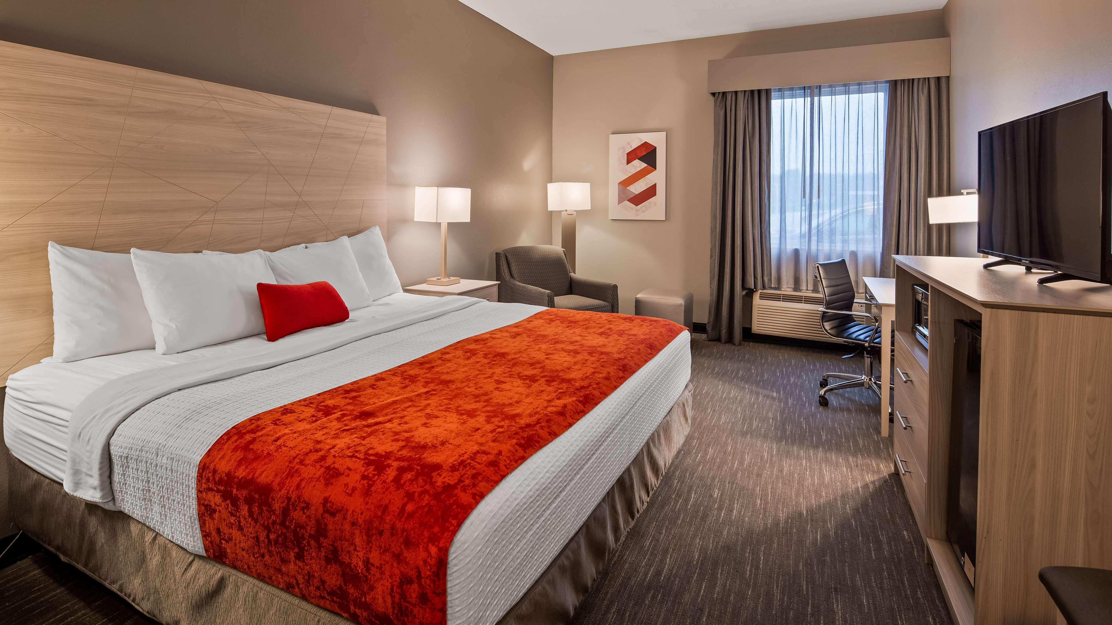 Best Western Plus New Cumberland Ngoại thất bức ảnh