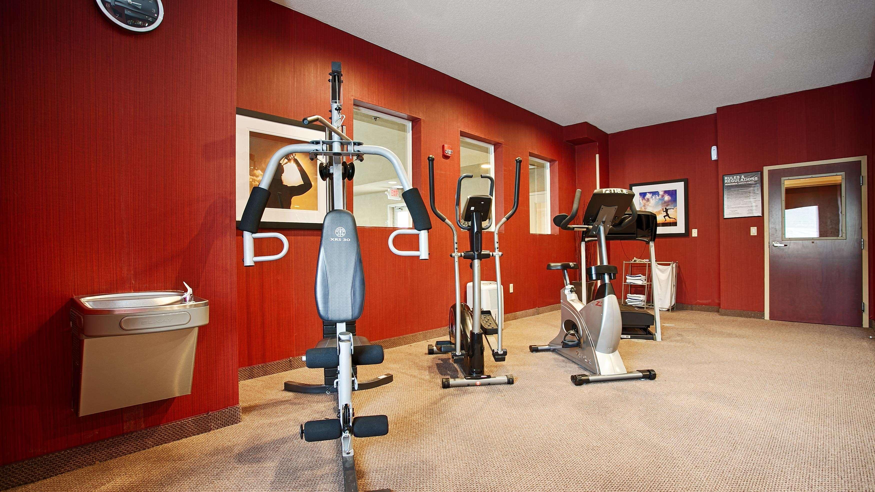 Best Western Plus New Cumberland Ngoại thất bức ảnh