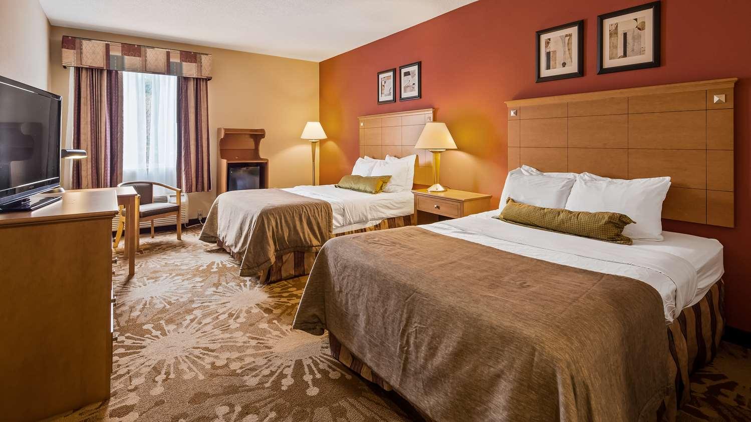 Best Western Plus New Cumberland Ngoại thất bức ảnh