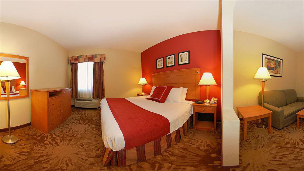 Best Western Plus New Cumberland Ngoại thất bức ảnh
